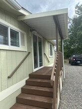 38830 Mathews Dr in Dexter, OR - Building Photo - Building Photo