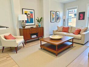 8 Grove St in Boston, MA - Building Photo - Building Photo