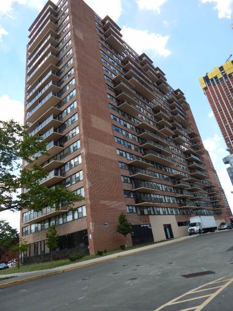 280 Marin Blvd, Unit 19D in Jersey City, NJ - Building Photo