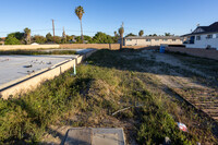 Leffingwell Apartment Complex in Whittier, CA - Foto de edificio - Building Photo