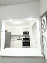 7435 Byron Ave in Miami Beach, FL - Building Photo - Building Photo