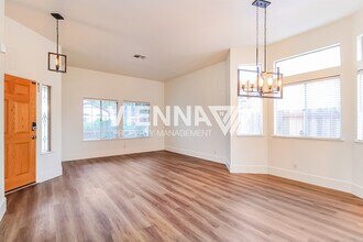 1418 Lorimer Way in Roseville, CA - Building Photo - Building Photo