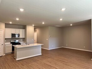 2908 Firefly Dr in Yukon, OK - Building Photo - Building Photo