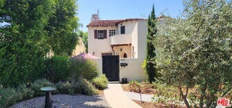 440 Spencer St in Glendale, CA - Building Photo