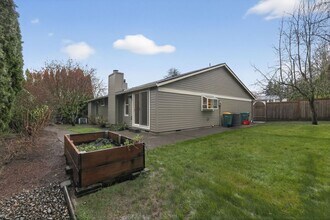 12055 SW Morlock Ct in Beaverton, OR - Building Photo - Building Photo