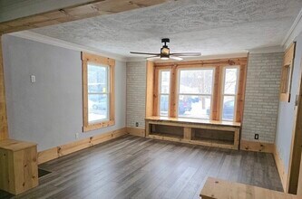 618 Pettibone Ave NW, Unit 1 in Grand Rapids, MI - Building Photo - Building Photo