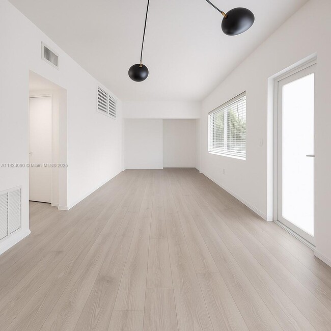 property at 1110 Venetian Way
