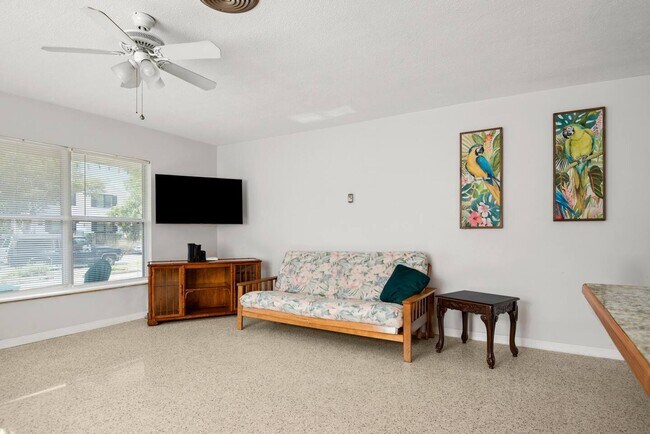 165 17th Ave SE-Unit -165 in St. Petersburg, FL - Building Photo - Building Photo