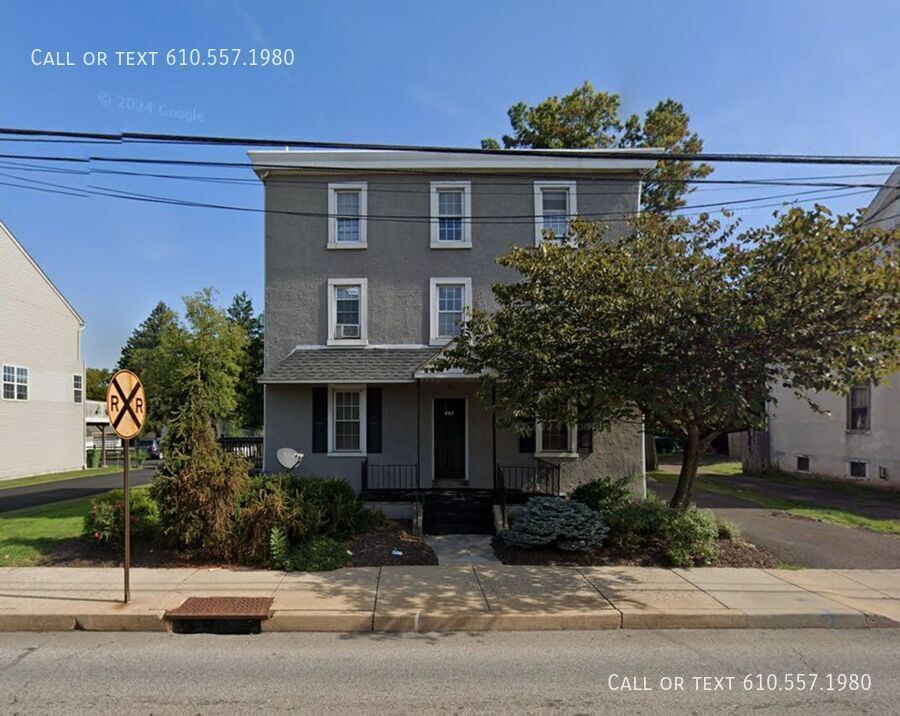 447 S Main St-Unit -2NDFL in Hatfield, PA - Building Photo