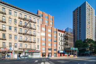 Calyx Condominium in New York, NY - Building Photo