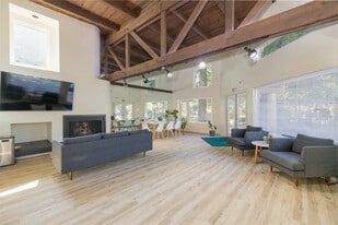 Linden Lane Apartments in Carmichael, CA - Building Photo