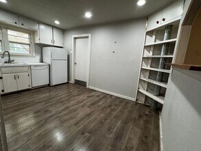 2025 64th St in Lubbock, TX - Building Photo - Building Photo