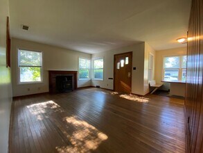 2415 E 4th St in Bloomington, IN - Building Photo - Building Photo