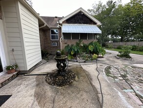 353 E Airport Ave in Baton Rouge, LA - Building Photo - Building Photo