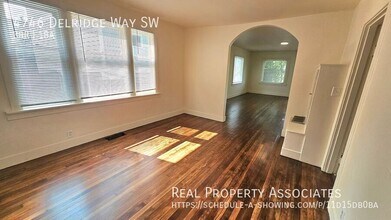 4746 Delridge Way SW in Seattle, WA - Building Photo - Building Photo