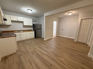 404 Black Oak Dr in Knoxville, TN - Building Photo - Building Photo