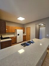 1530 Glacier Trail in Carpentersville, IL - Building Photo - Building Photo