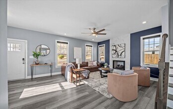 6 Theresa Dr in Greenville, SC - Building Photo - Building Photo