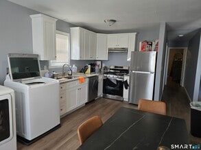 90 Bond St in Hartford, CT - Building Photo - Building Photo