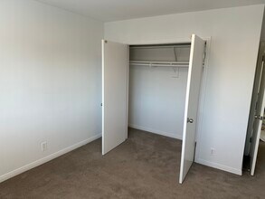 1328 Barry Ave in Los Angeles, CA - Building Photo - Building Photo