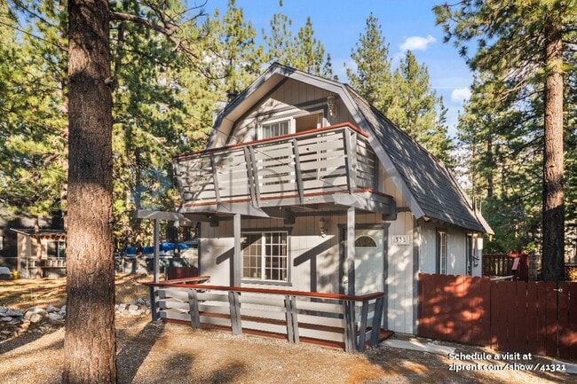 property at 338 W North Shore Dr