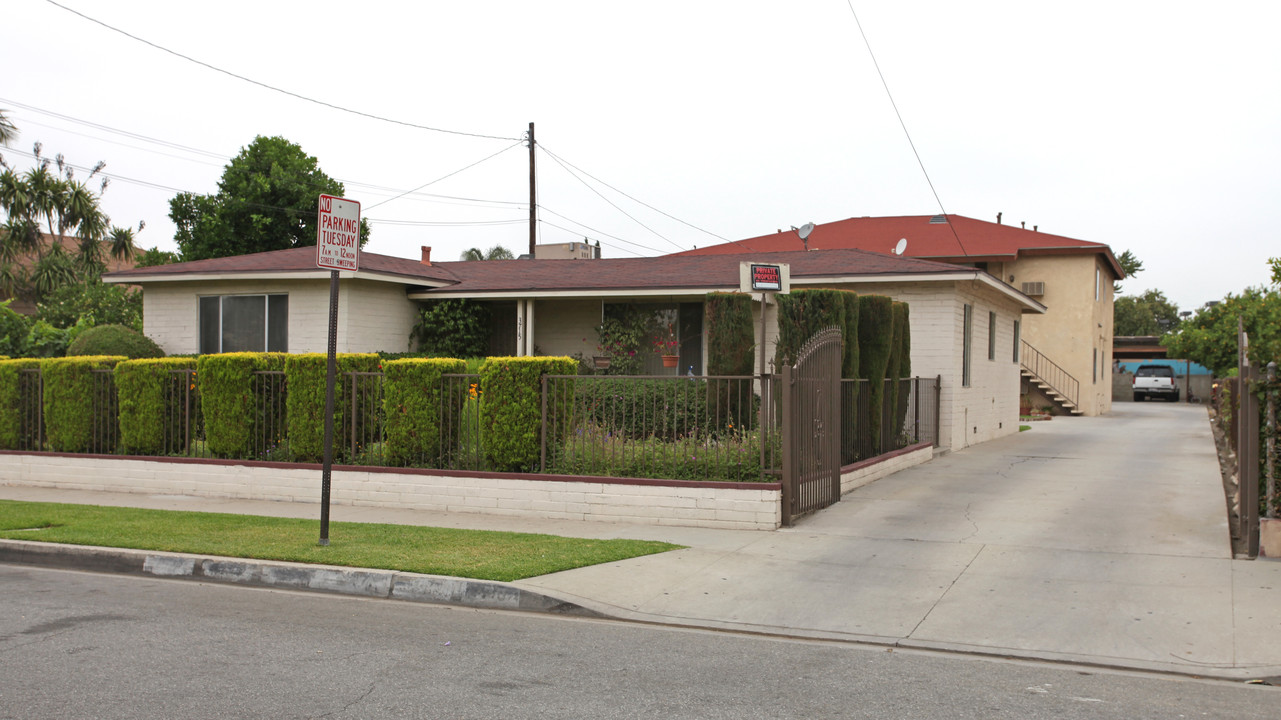 3715 Pine Ave in El Monte, CA - Foto de edificio