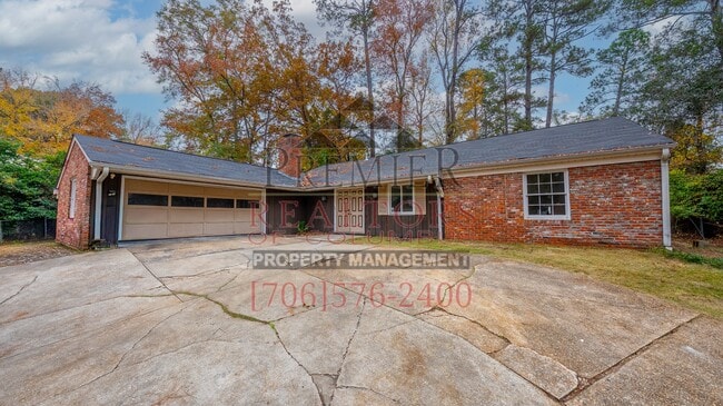 property at 5233 Verdun Dr