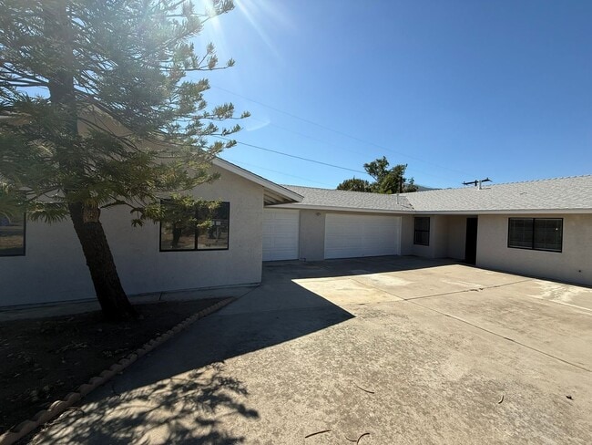 1345 Casa De Roca Way in Alpine, CA - Building Photo - Building Photo