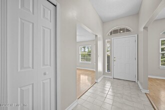 4736 Kernan Mill Ln E in Jacksonville, FL - Building Photo - Building Photo