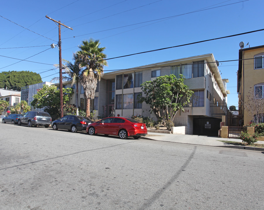 1234 N New Hampshire Ave in Los Angeles, CA - Foto de edificio