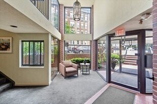 1600 Massachusetts Ave in Cambridge, MA - Building Photo