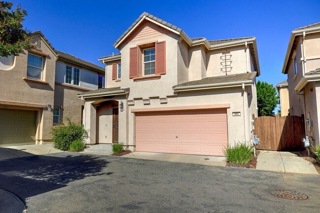 905 Equinox Loop in Lincoln, CA - Building Photo - Building Photo