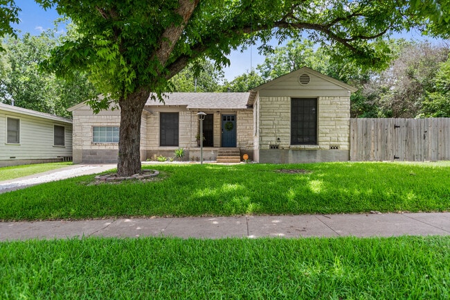 property at 1609 S 39th St