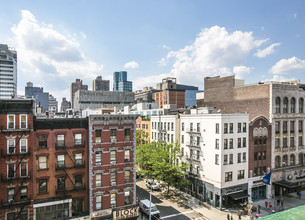 100 2nd Ave in New York, NY - Foto de edificio - Building Photo