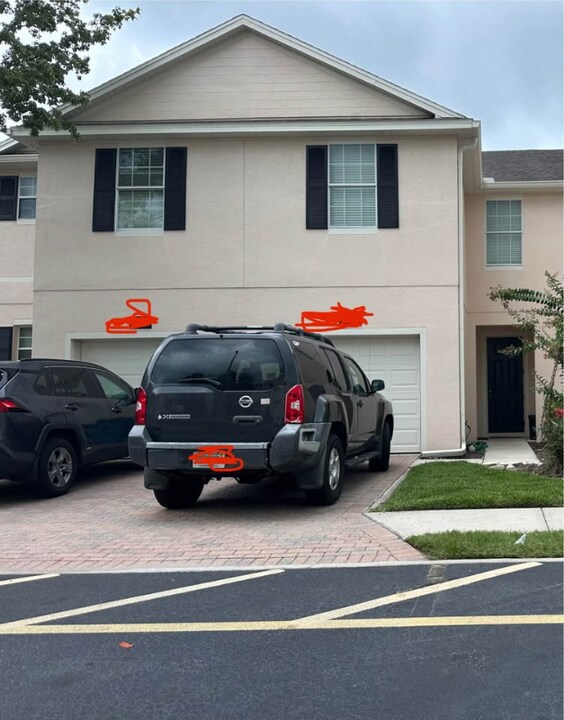 10642 Regent Square Dr in Orlando, FL - Building Photo