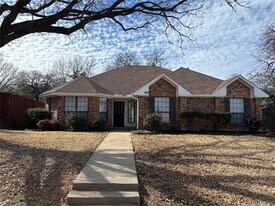 1906 Buffalo Bend Dr in Lewisville, TX - Building Photo