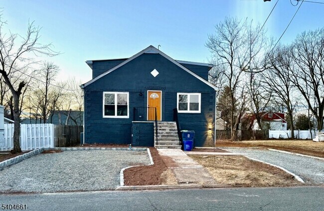 property at 264 Girard Ave