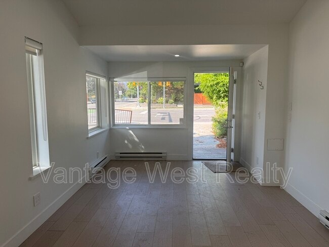 property at 907-907 Sutherland Ave