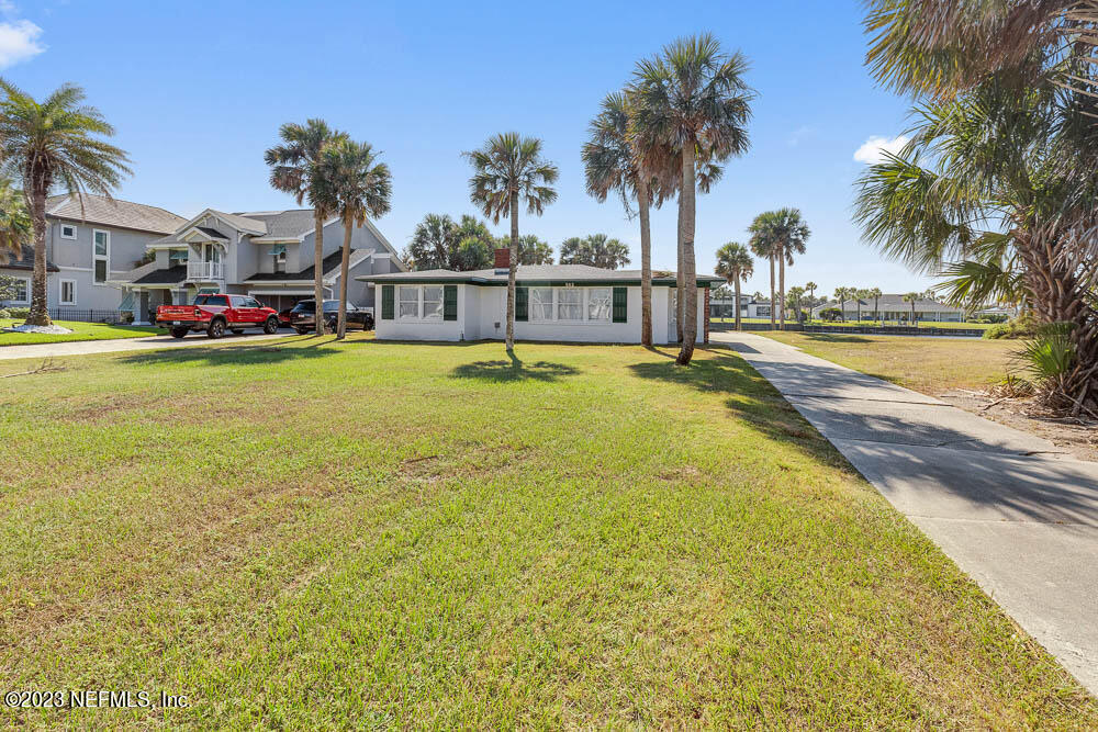 562 Ponte Vedra Blvd in Ponte Vedra Beach, FL - Building Photo