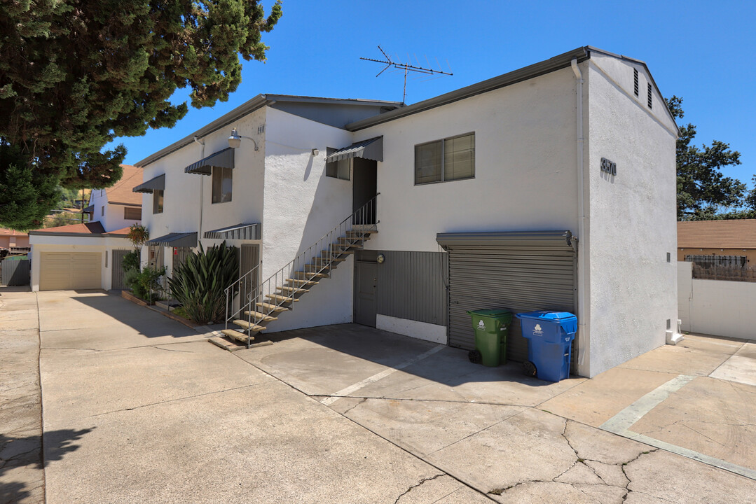 3570 Eagle Rock Blvd in Los Angeles, CA - Building Photo