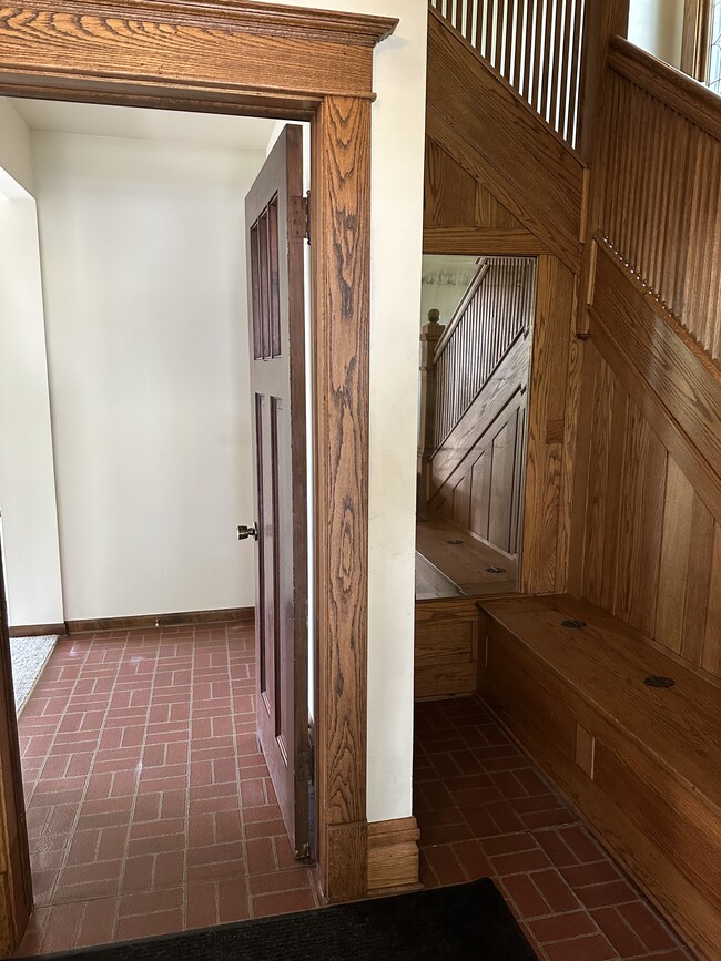 706 Chicago St, Unit #1 in Valparaiso, IN - Building Photo - Building Photo