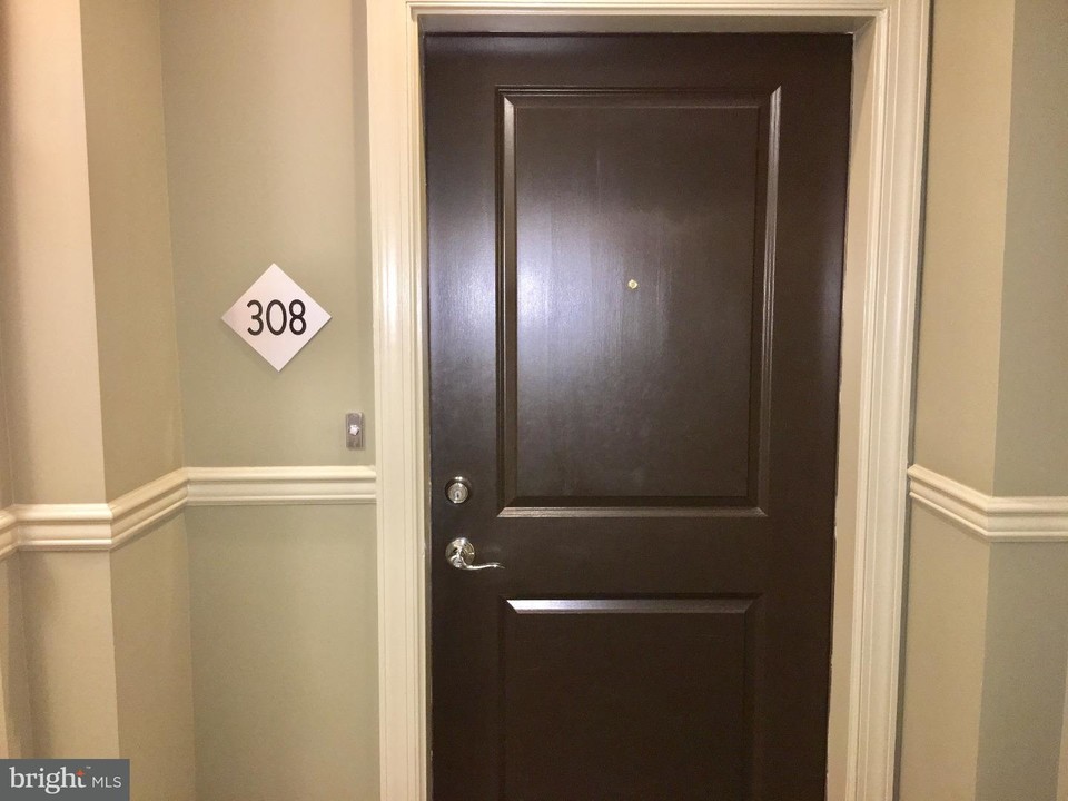 2360 NJ-33-Unit -308 in Trenton, NJ - Building Photo