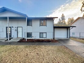 6404 E 11th Ave in Spokane Valley, WA - Building Photo