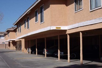 Sonterra Apartments in Palmdale, CA - Building Photo - Building Photo