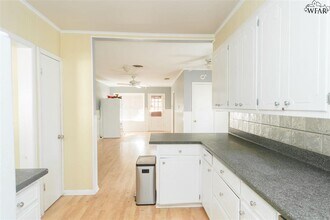 2415 Ellingham in Wichita Falls, TX - Building Photo - Building Photo