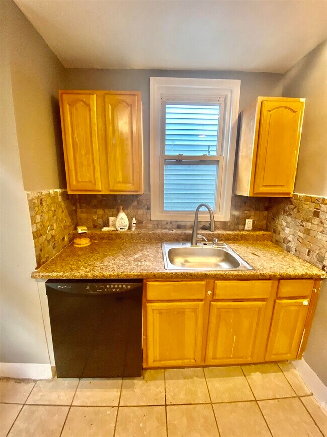 639 Garfield Ave in Jersey City, NJ - Building Photo - Building Photo