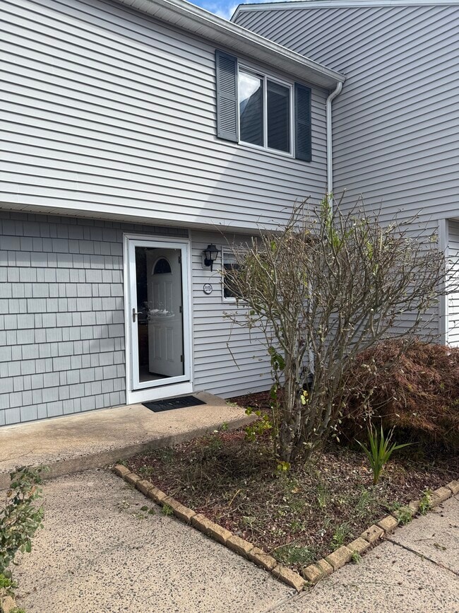 property at 16 Seymour Rd