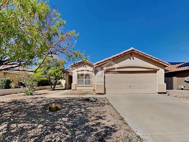 property at 10778 W Louise Dr