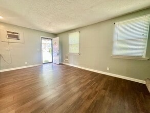 3536 Nebraska Ave in Nashville, TN - Building Photo - Building Photo