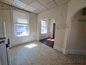 56 Prince St, Unit 4 in Boston, MA - Building Photo - Building Photo